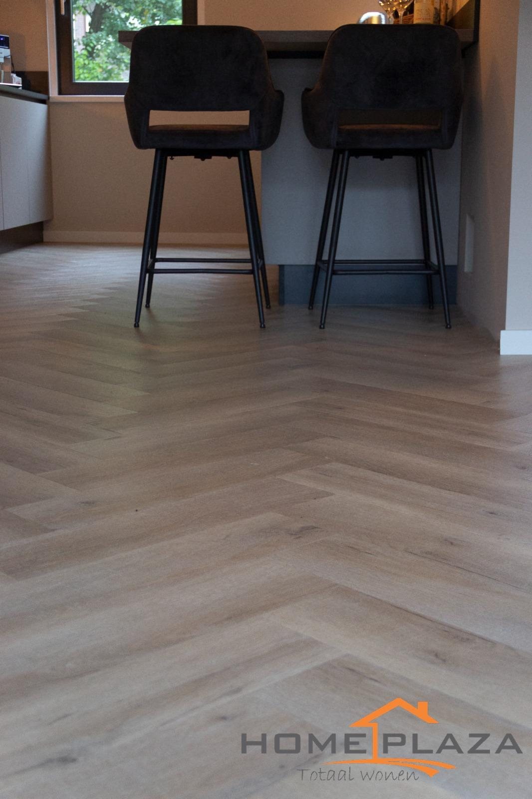 Pvc-vloer in visgraat